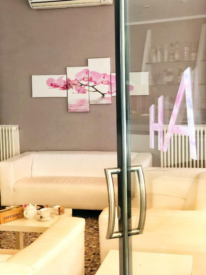 Hotel Amoha ريميني المظهر الخارجي الصورة